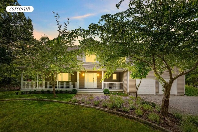 Photo - 167 Tuckahoe Ln