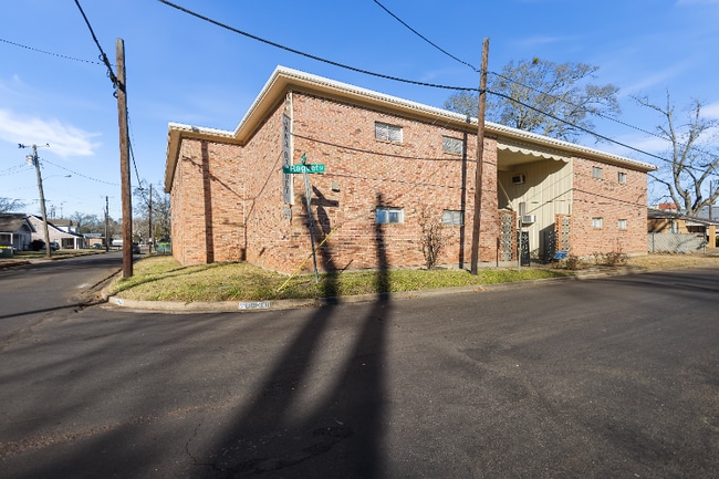 Photo - 901 Raguet St Unit 1