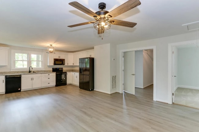 Photo - 11100 Mill Swamp Rd