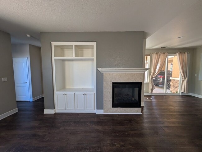 Photo - 208 Yellow Rose Cir