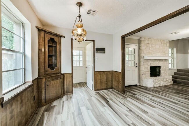 Photo - 28902 Twisted Oak Dr