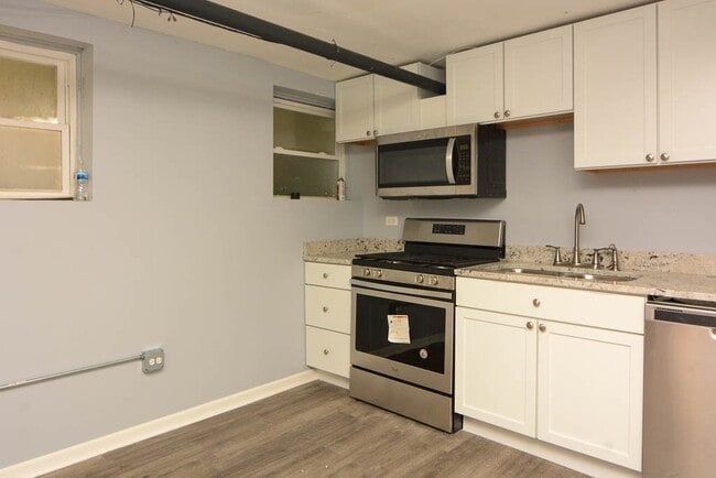 Photo - 5534 N Artesian Ave Unit 6H