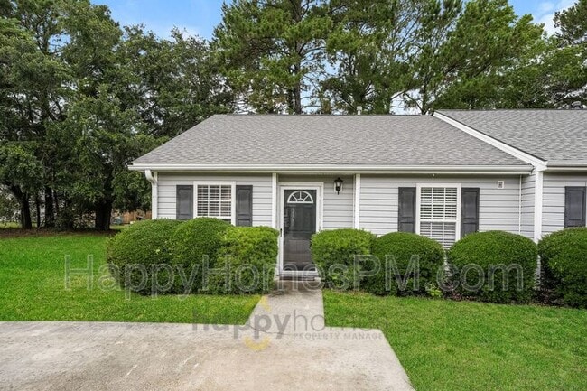 Building Photo - 1627 Dexter Ln