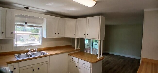 710 SE 170th Ave