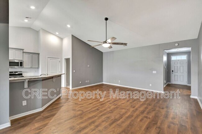 Photo - 268 Witch Hazel St