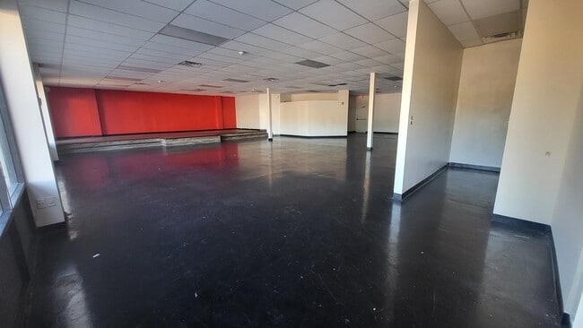 Photo - 6001 Bartlett Center Dr Unit 1 & 2