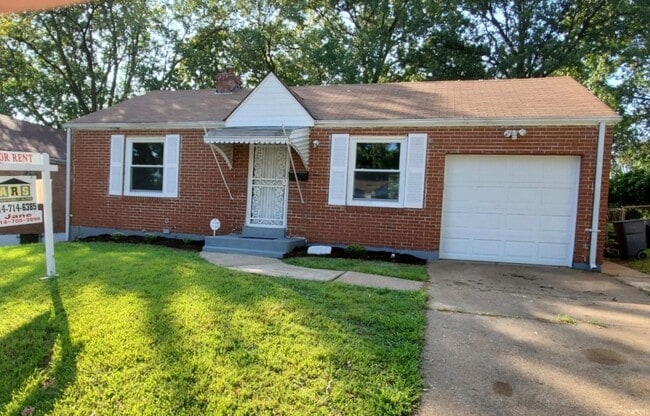 Building Photo - Beautiful Updated 2 Bedroom Home! A Must See!