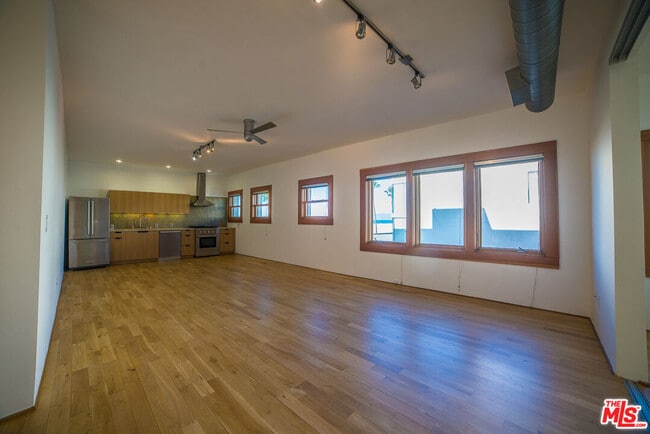 Photo - 8 Brooks Ave Unit 7