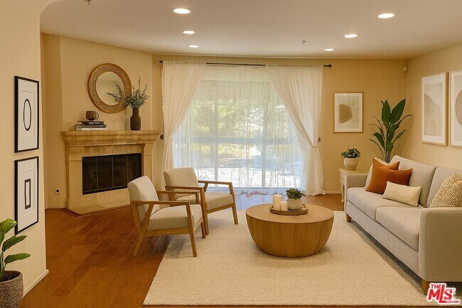 Building Photo - 4301 Los Feliz Blvd Unit 11 Rental