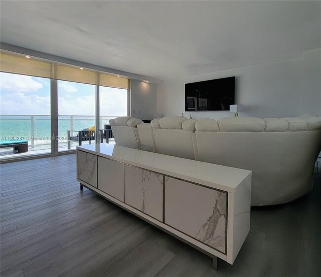 Photo - 2030 S Ocean Dr Unidad 920