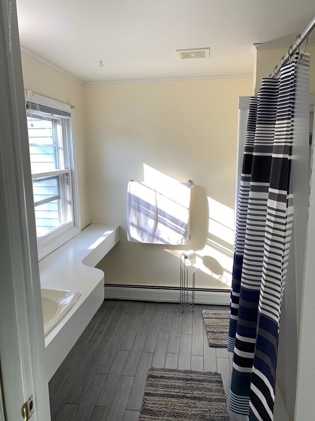 Photo - 290 Lockwood Ave