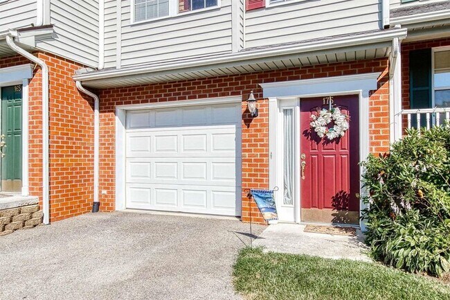 Photo - 175 Blue Leaf Dr