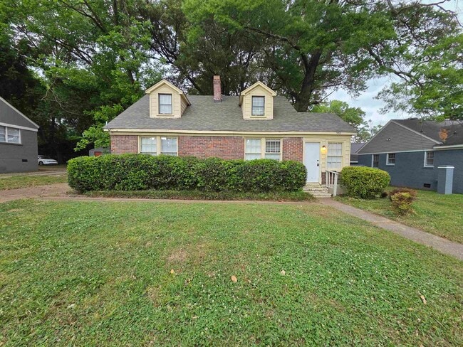 Building Photo - 983 Brower St