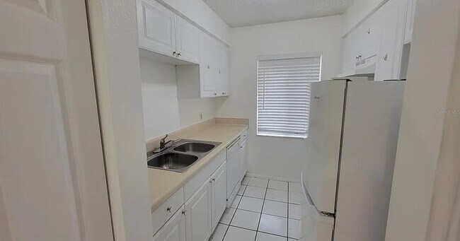 Photo - 7601 Abbey Ln Unidad C