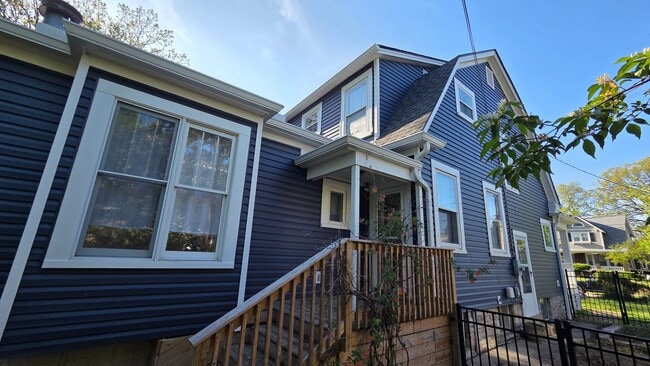 Photo - 1905 W 1st Ave
