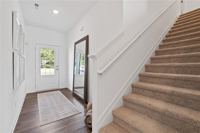 Photo - 1412 Ben Park Way