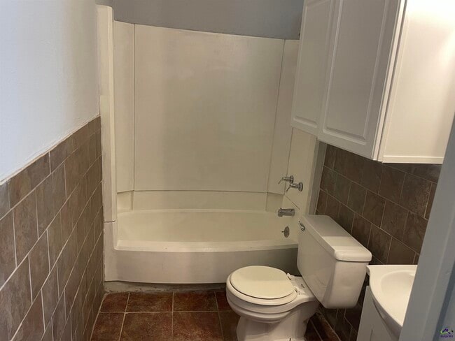 Photo - 216 Meadowdale Dr