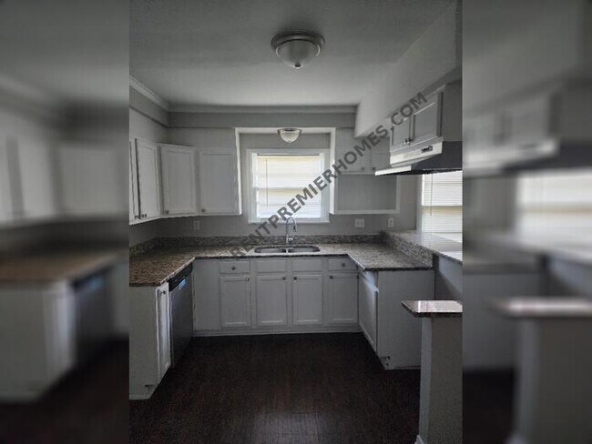 Photo - 2413 Hillview Dr