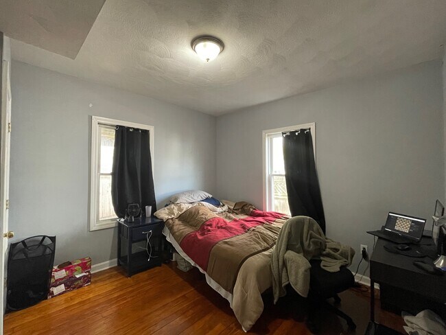 48 Derby St Unit 1B