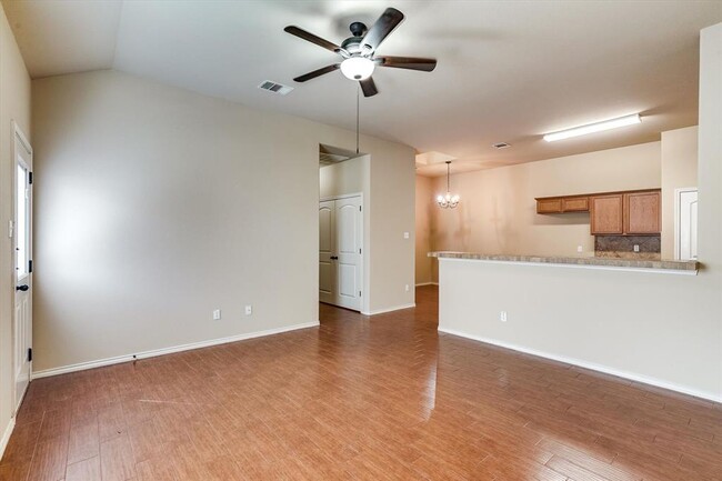 Photo - 1124 Brendon Lee Lane