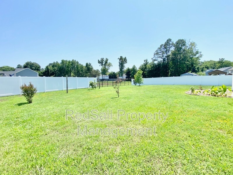 Photo - 217 Manor Dr