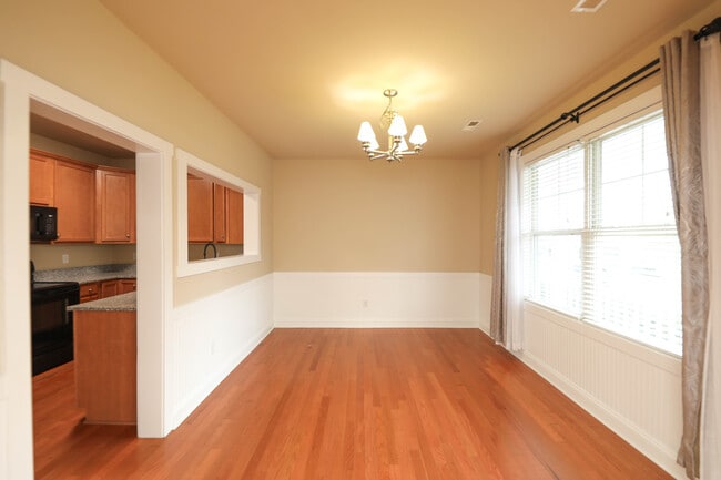 Photo - 328 Marquette Ct