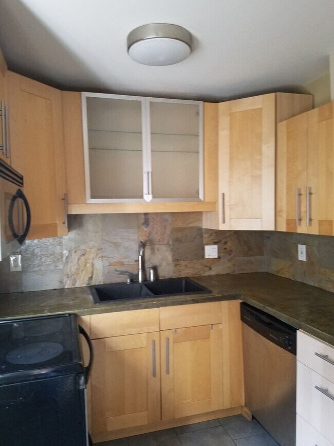 Photo - One bedroom townhouse