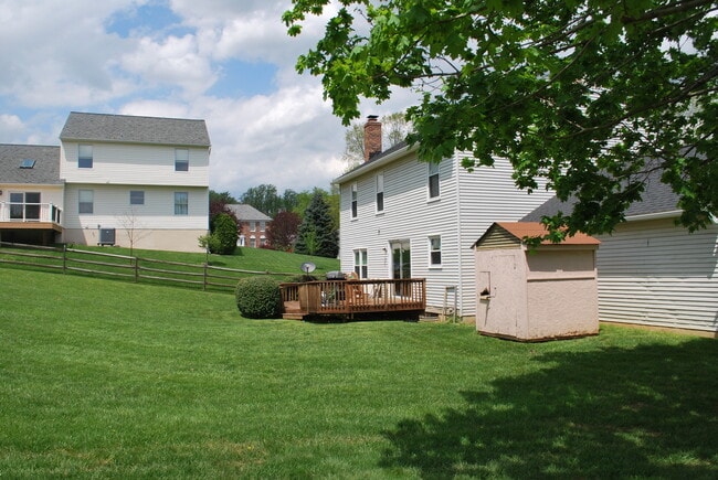 Photo - 10108 Rope Maker Dr