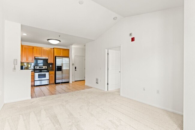 Photo - Downtown Oakland Condo w/ Parking & In Unit Laundry