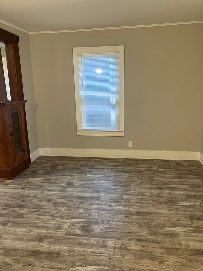 Photo - 607 E Farnum Ave