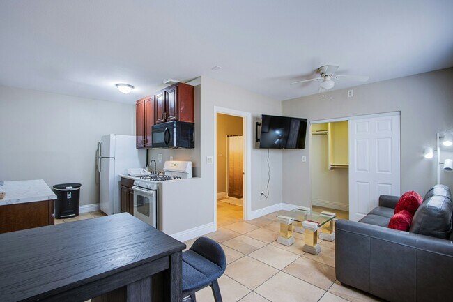 Photo - 1012 Eugene Cernan St