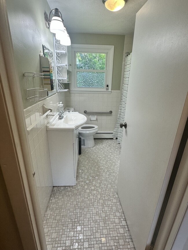 80 Engrem Ave Unit 1