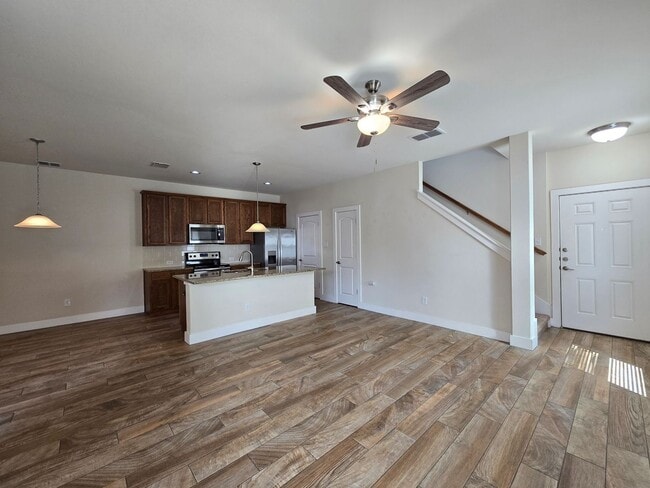 727 Gristmill Dr