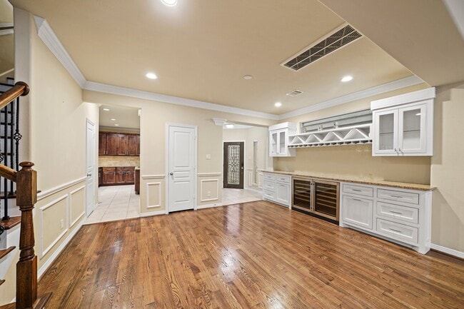 Photo - 1121 Beall Landing Ct