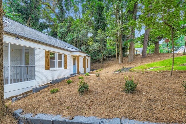 Photo - 1191 Beechview Dr SE