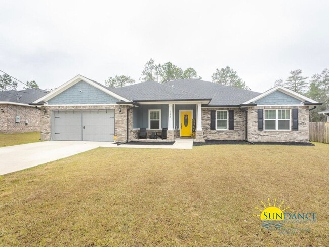 Building Photo - 5 Bedroom like new BEAUTIFUL Navarre home, call today!