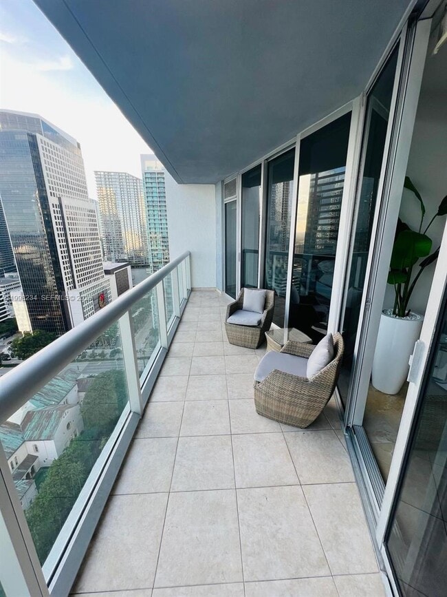 Photo - 495 Brickell Ave Unit 2707