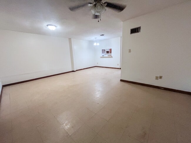 Photo - 2830 Louisiana Ave