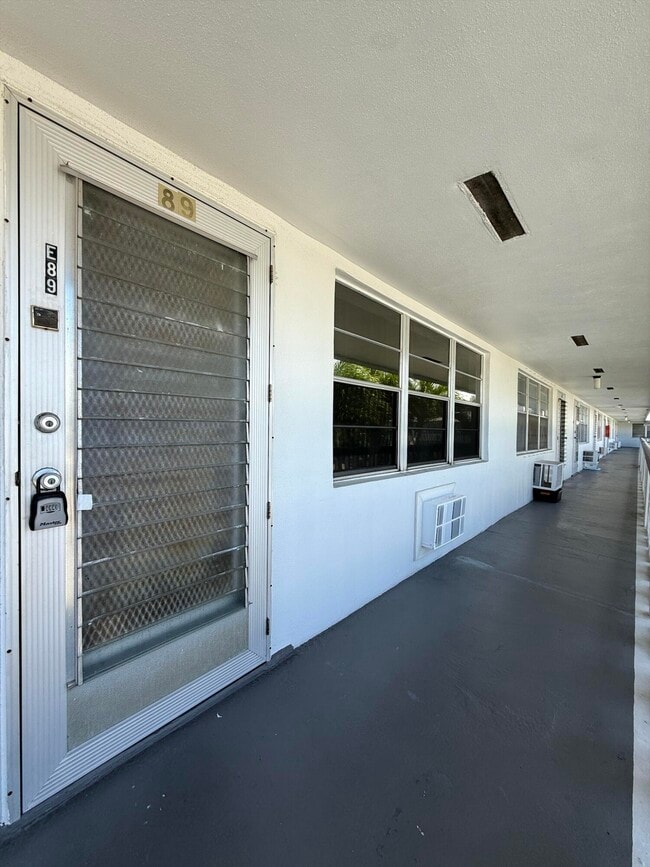 Photo - 89 Northampton St