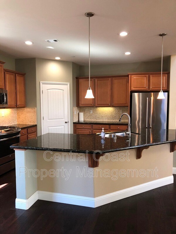 Photo - 18023 McDowell St