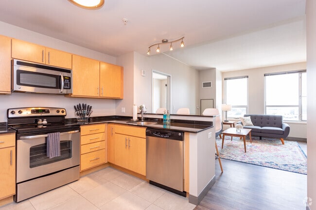 10 Commerce Ave SW