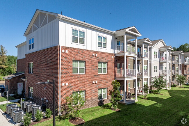 2 Rivers Apartment Homes