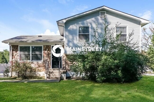 Building Photo - 4 Bedroom Pet-Friendly Home in Louisville,...