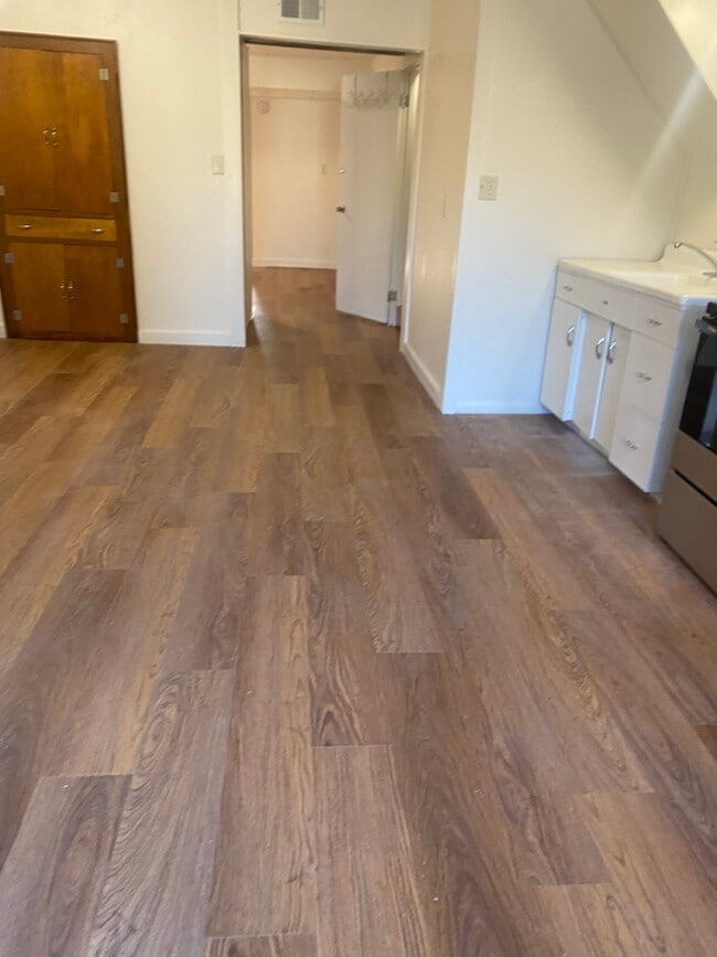 Building Photo - 2550 N 45th St Unit 2550A