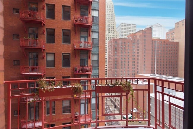 Photo - 208 W Washington St Unit 1010