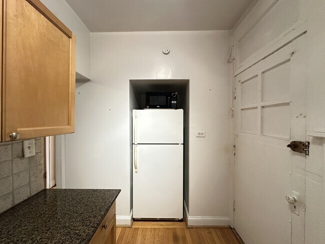 Photo - 526A W Surf St Unidad A06W