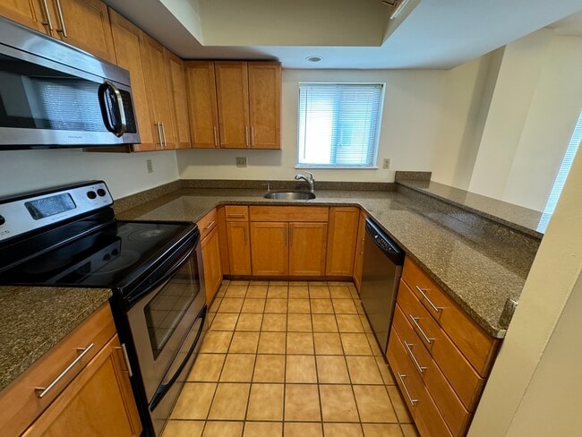 Photo - 325 Franklin St Unidad 401