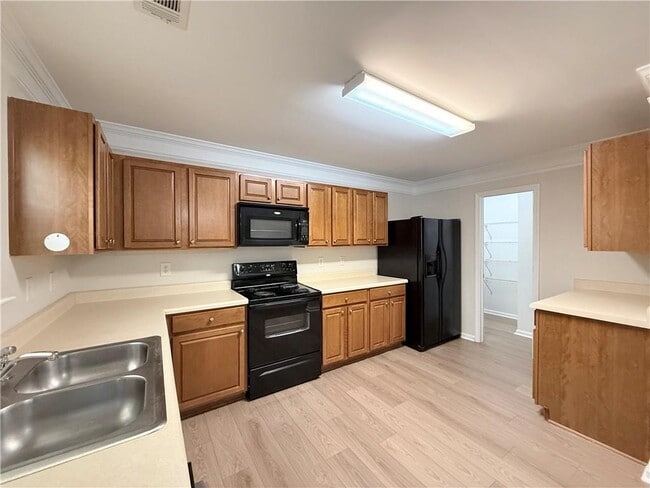 Photo - 3080 Centerglen Ln