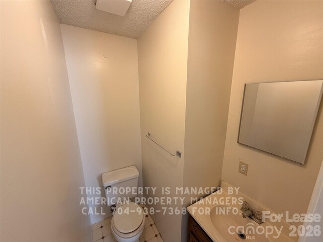 Photo - 1860 Sells Rd