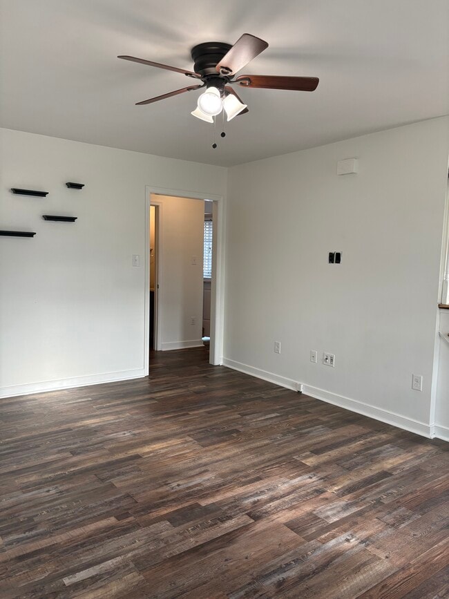 10011 Highview Ave